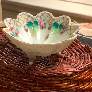 Nippon 3 legged bowl hand painted